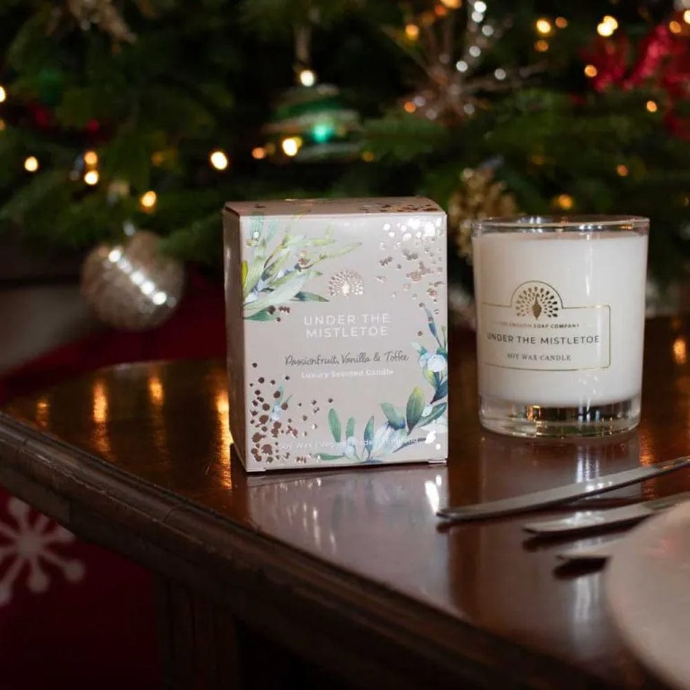 The English Soap Company Soap Christmas Tidings Under the Mistletoe Scented Candle
