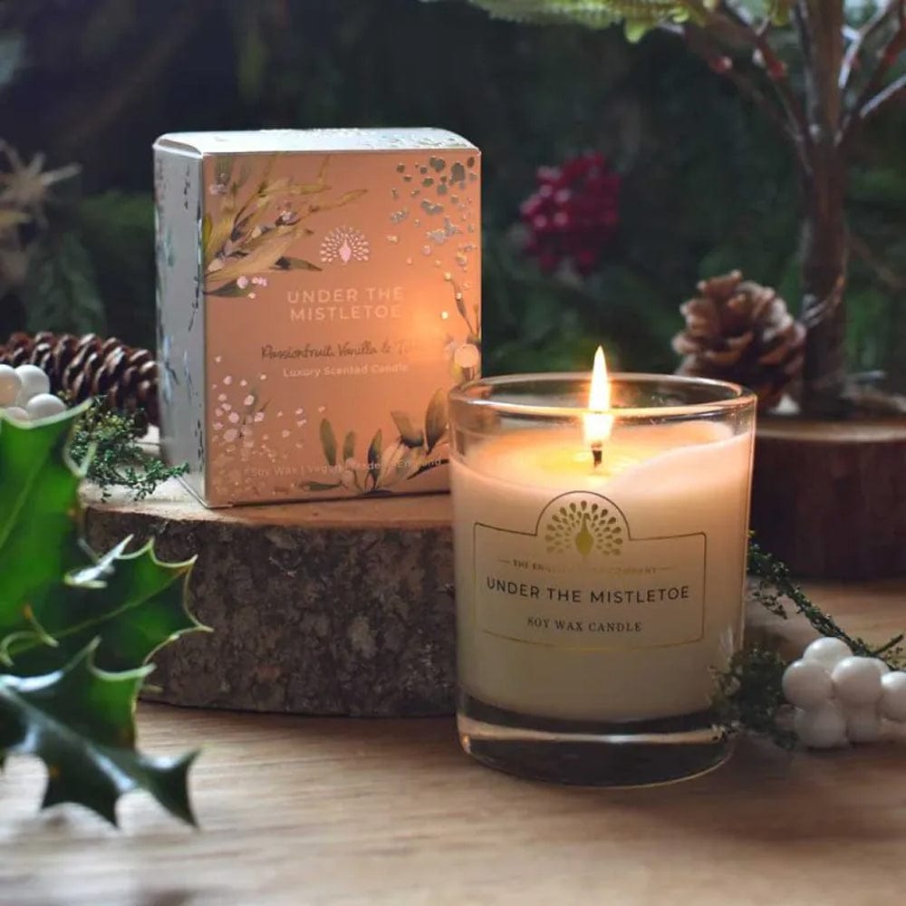 The English Soap Company Soap Christmas Tidings Under the Mistletoe Scented Candle