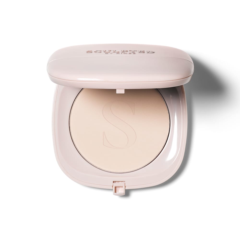 Sculpted By Aimee Setting Powder Light - Light with a cool undertone Sculpted By Aimee Second Skin Soft-Blur Setting Powder